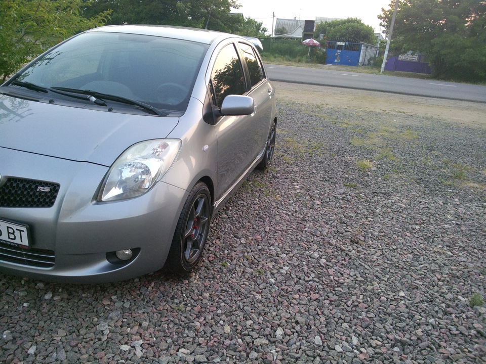 Toyota yaris buddy club p1-racing 5
