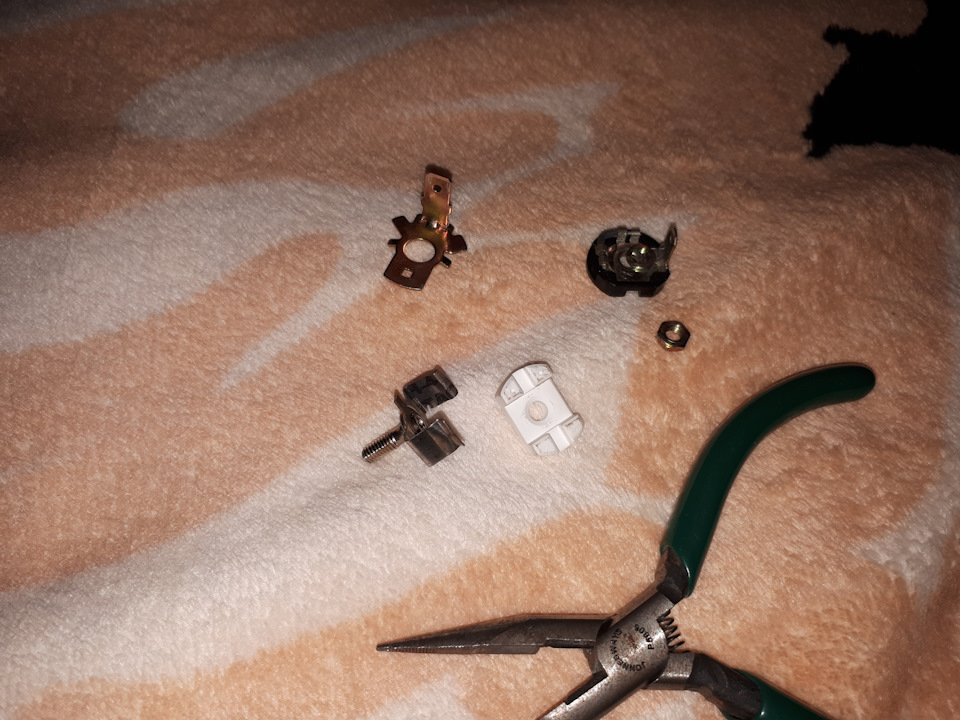 Заміна прикурювача 3