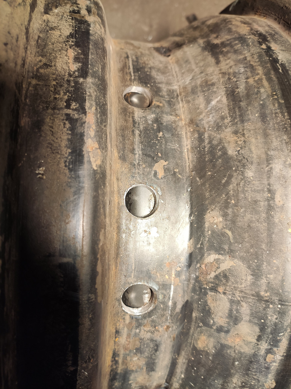 Самодельні диски уаз r15x10 -44, розварювання. 1