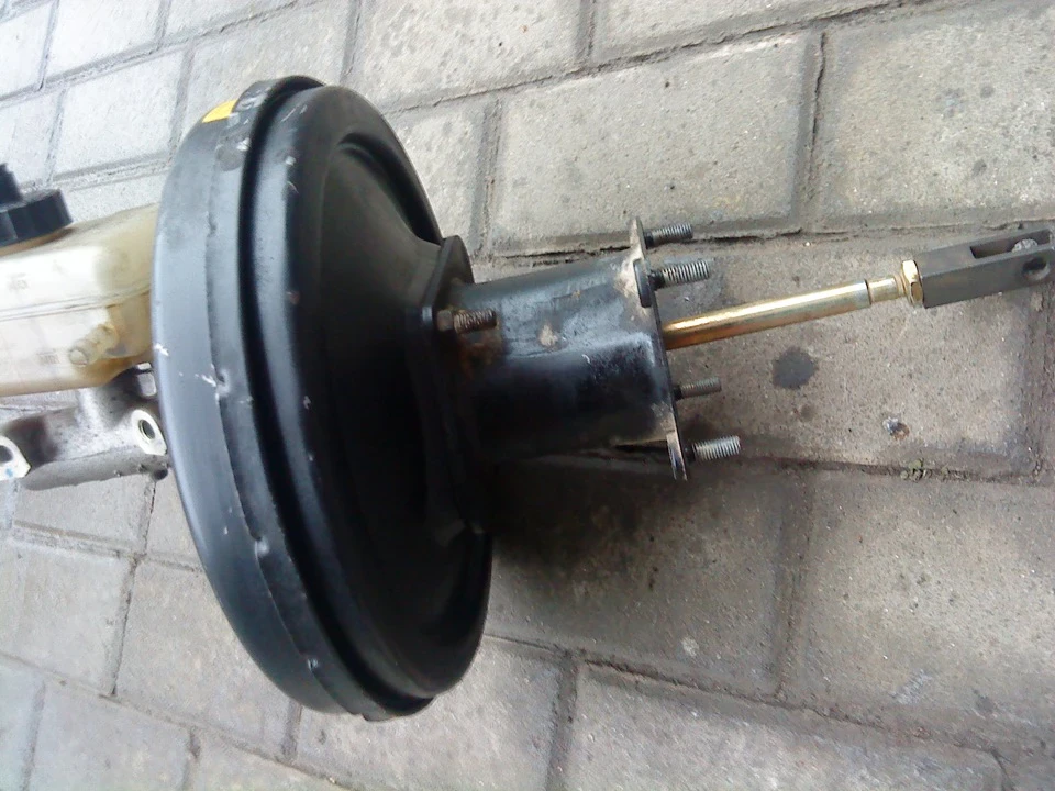 Покупка і початок установки ГУРу ZF від BMW e34 і вакууму з ГТЦ від бумера