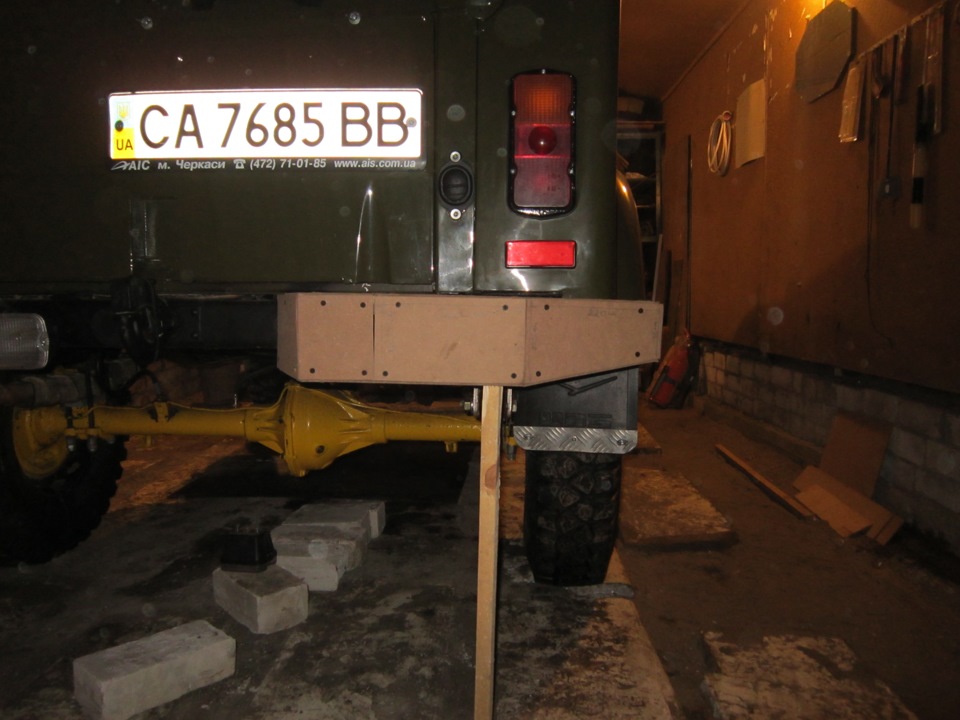 Задній силовий бампер на ГАЗ-69 1