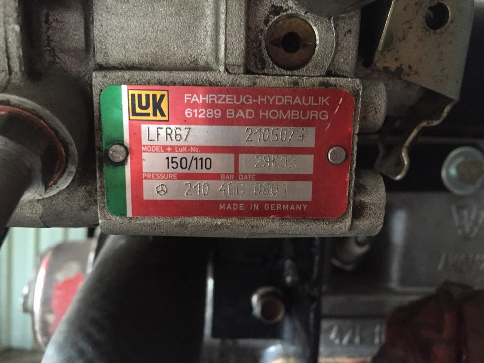 Насос ГУРу Mersedes W124 (двоконтурний) 2