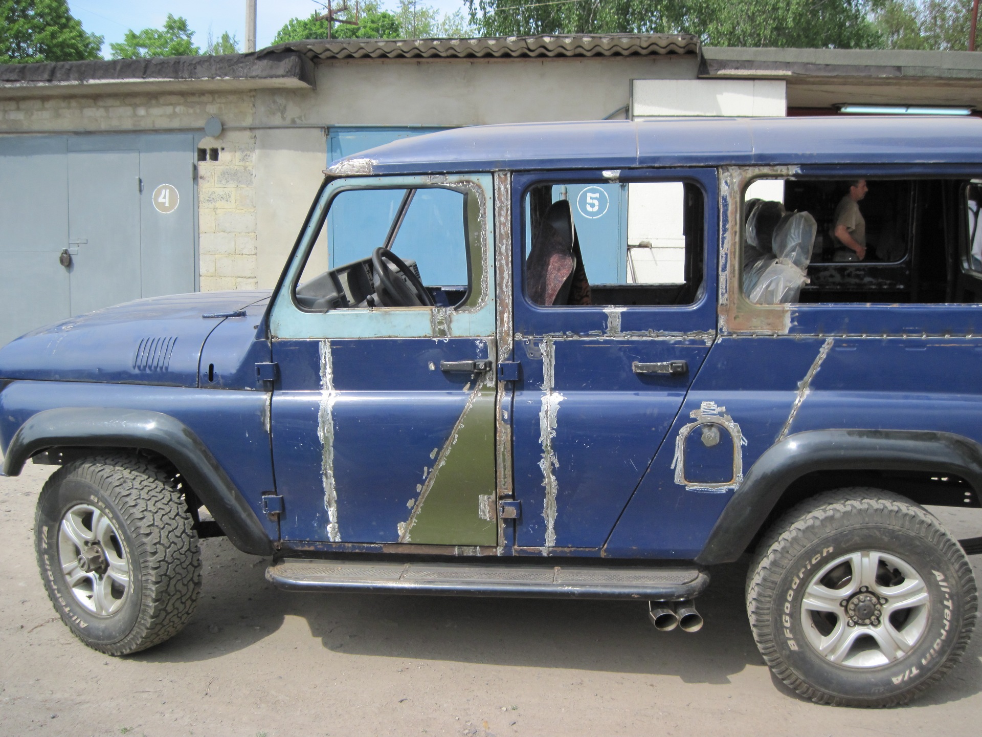 Загальний вид боковини після перенесення стійок 1