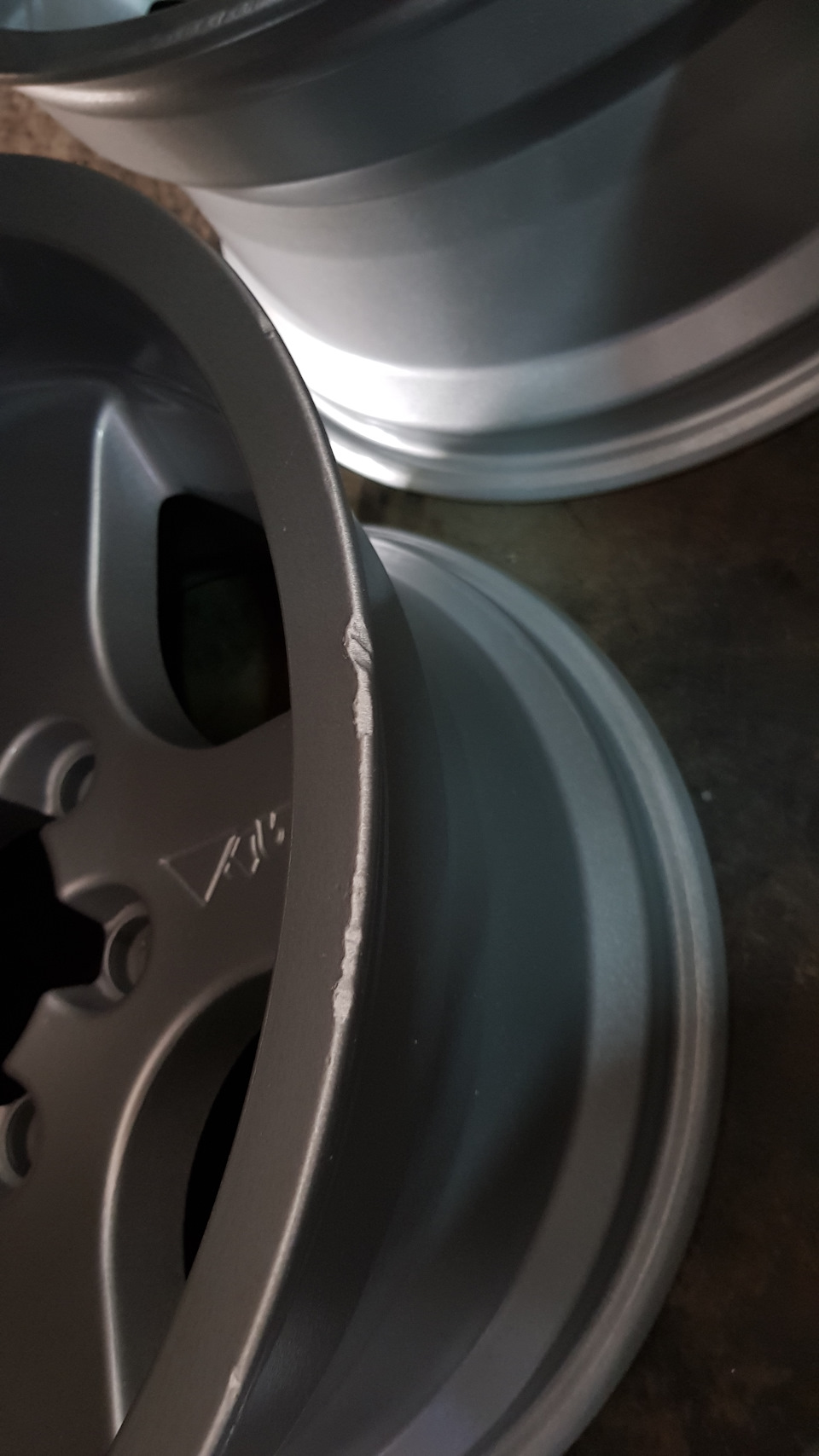 Фарбування дисків BBS Delta 2