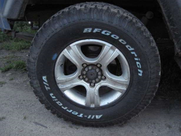 Продаю 4 BF Goodrich AT 275/70 R16 на Дисках 1