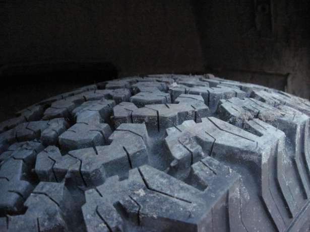 Продаю 4 BF Goodrich AT 275/70 R16 на Дисках 2