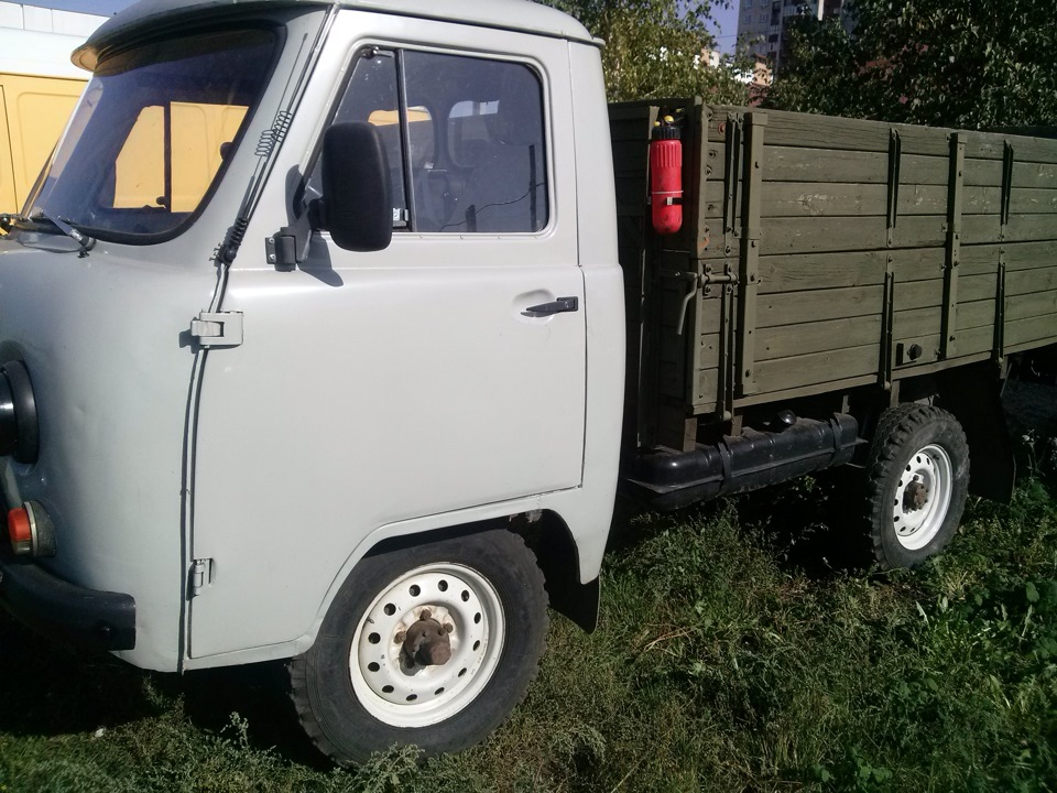 На стоянці 4