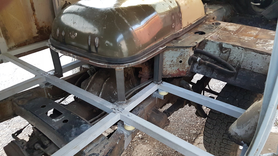 Капот 5