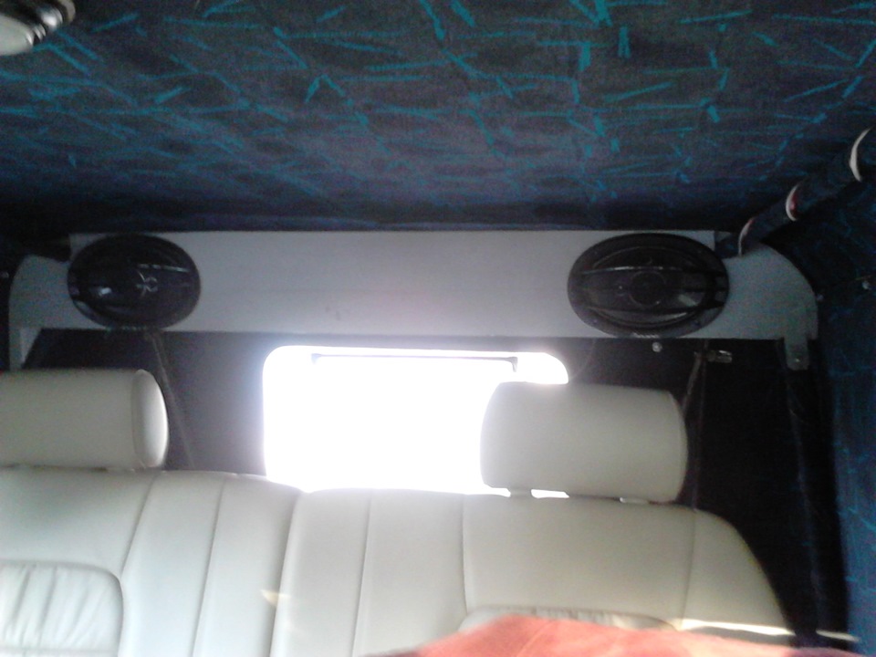 Pioneer MVH-1400UB + Pioneer TS-A6913I 2