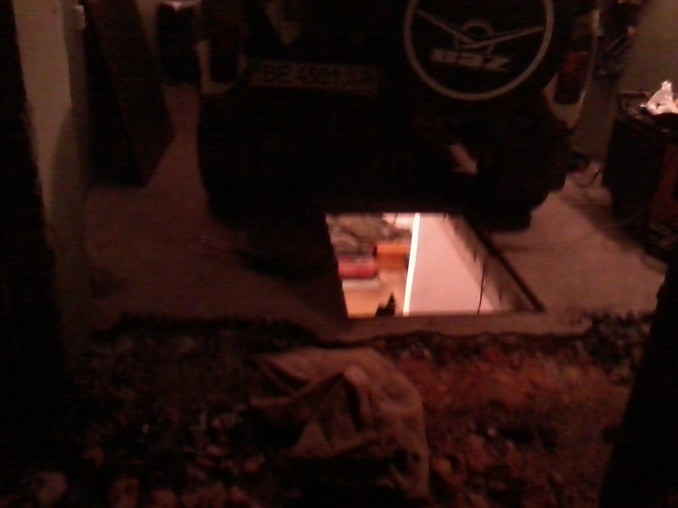 Холод -15 Я поглиблюю гараж, Вночі! 02.02.13 4