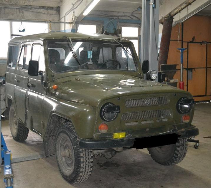 Дібрався до машини БЖ. 1