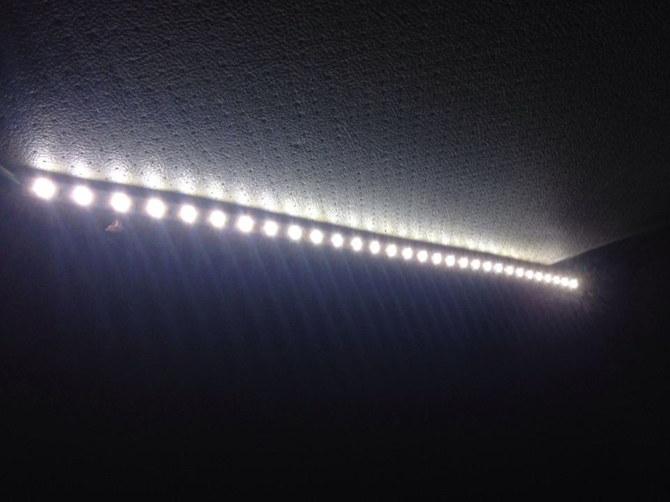 Led світло в салоні 3