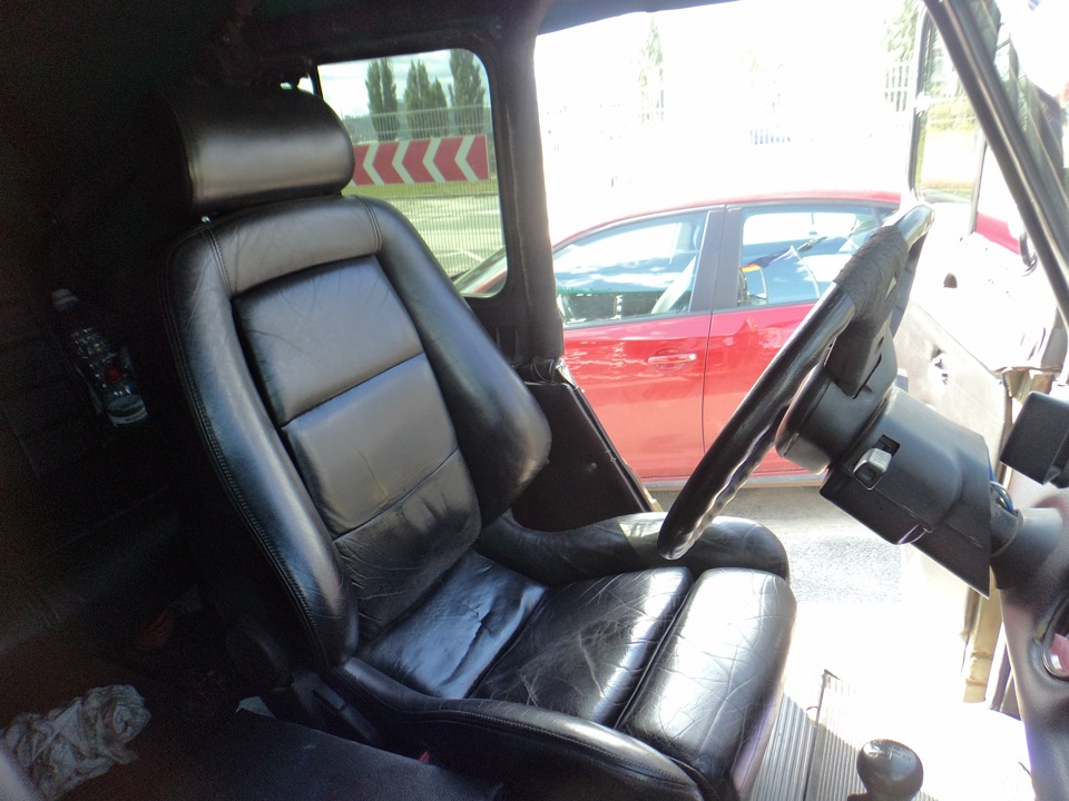 Сидіння RECARO 1