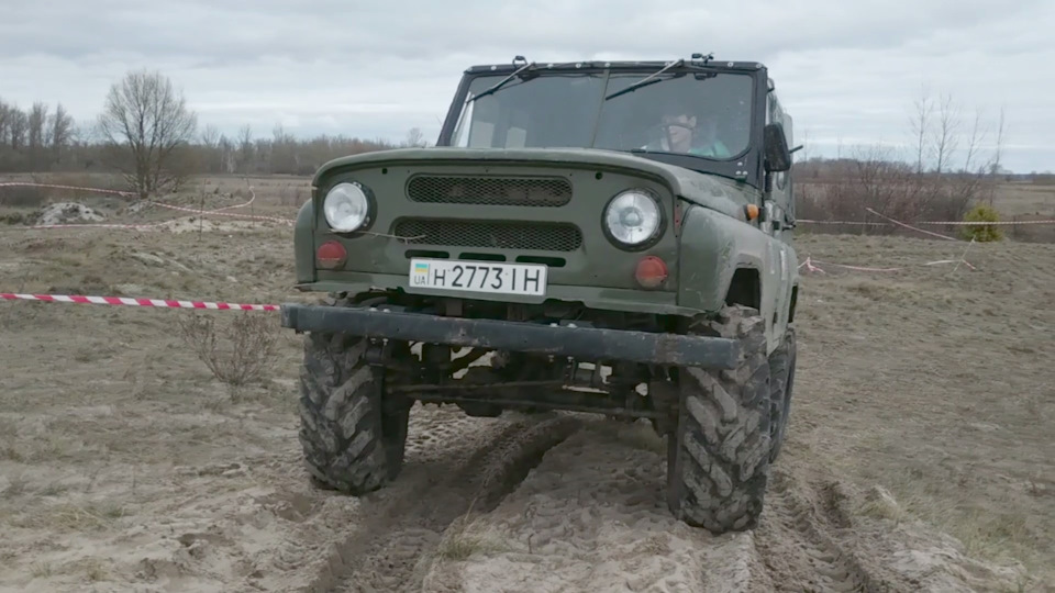 Дівчина на УАЗі робить усіх у Лайті - 11 років оффроад клубу Конотоп 2019 1
