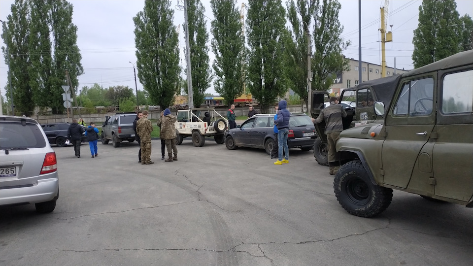 Застрягли всі! Оффроад на танковій дорозі, купа поломок ще до СУшки - ЧЕкатуха на 9 травня частина 1 3