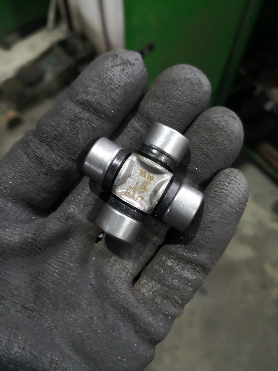 Заміна хрестовин рульового кардана на УАЗ Патріот 2005 2