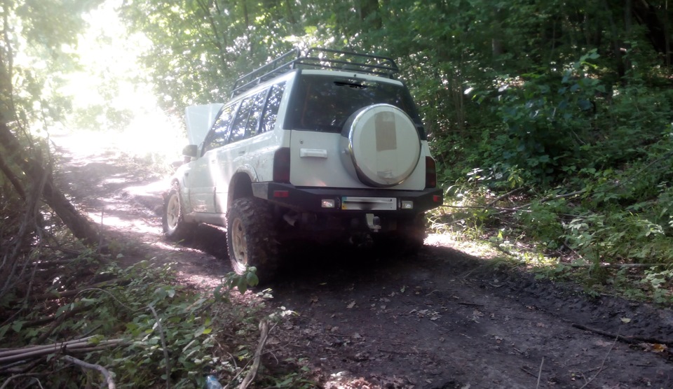 Евакуація машини з лісу на коробці автомат 1