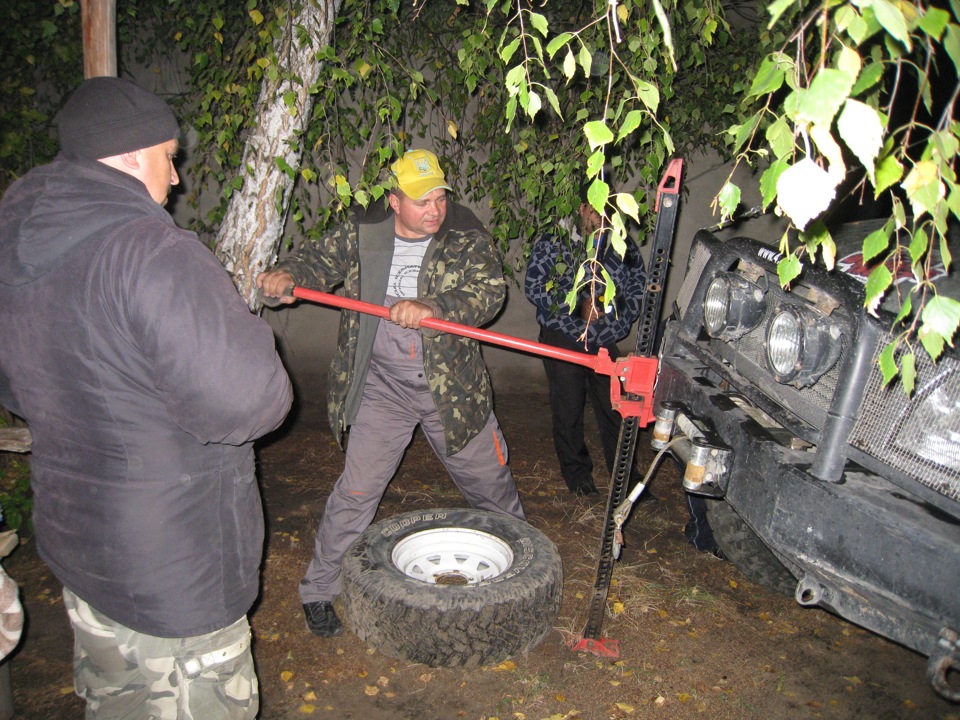 Азимут трофі 4