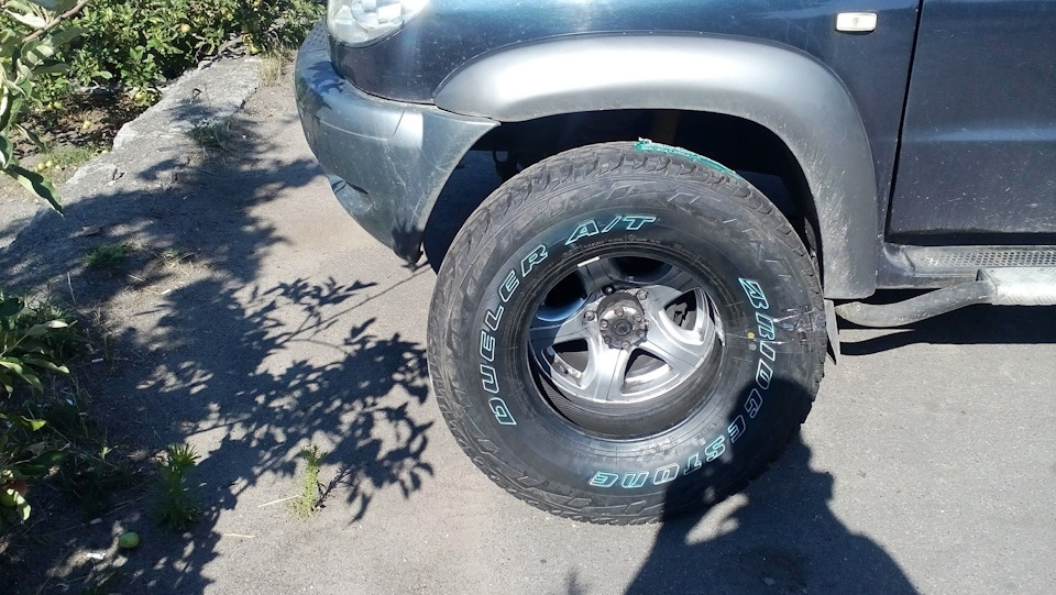 Bridgestone dueler at 235/85/16 або нові тапки на старе відро 4