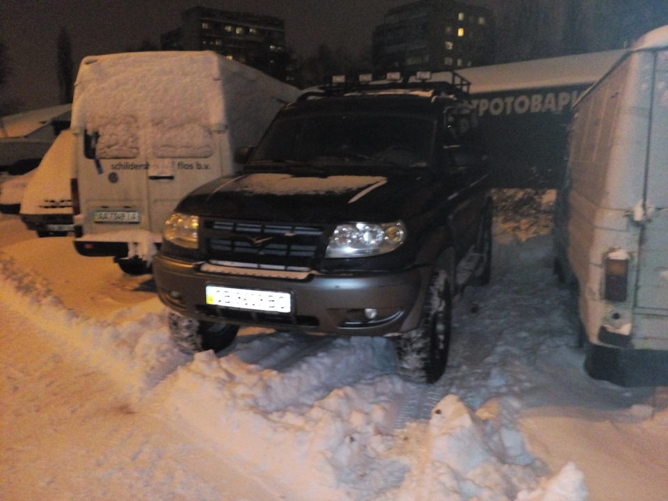 Мотор і бак омивача 1