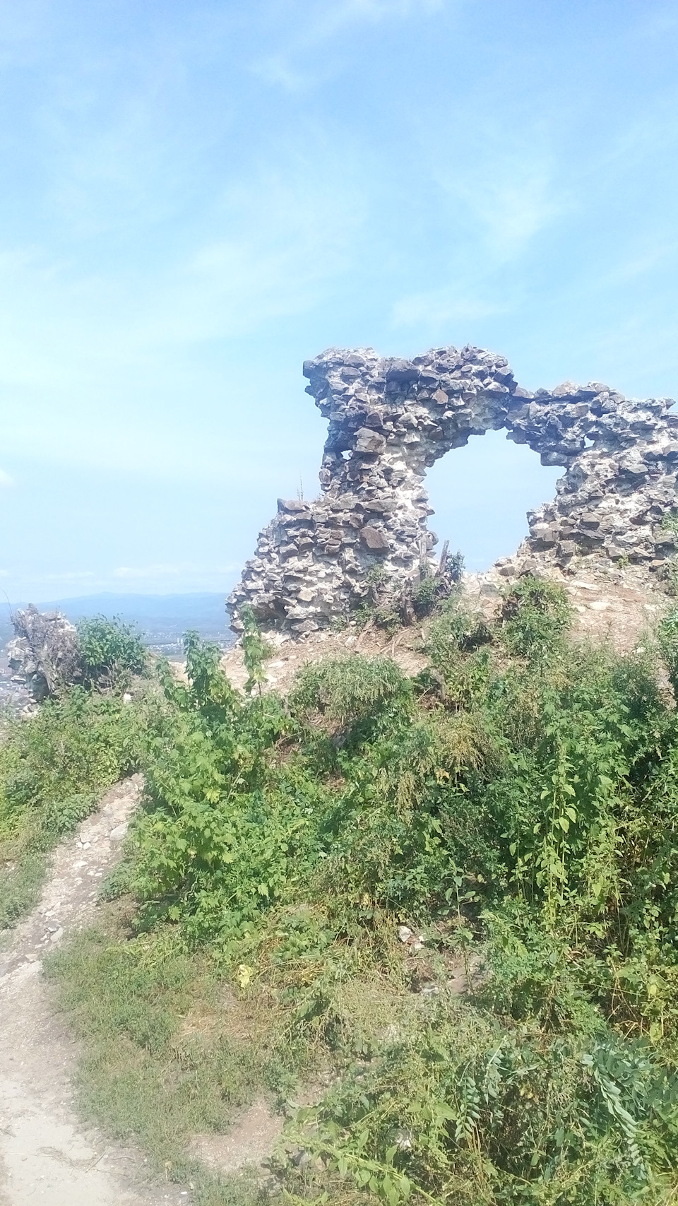 Поляна, Закарпаття. Хуст, руїни замку 5