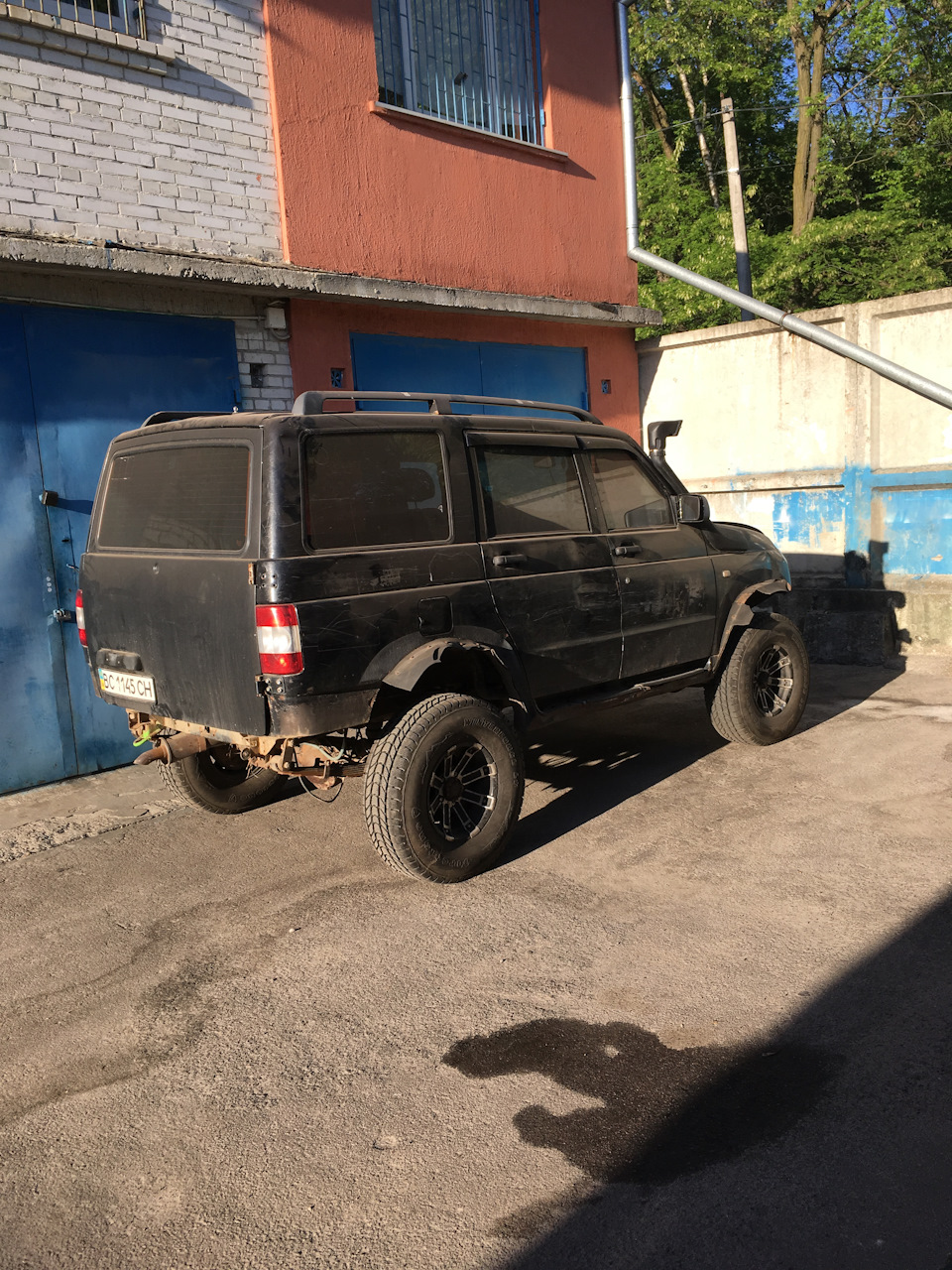 Стелаж із сандтреків 5
