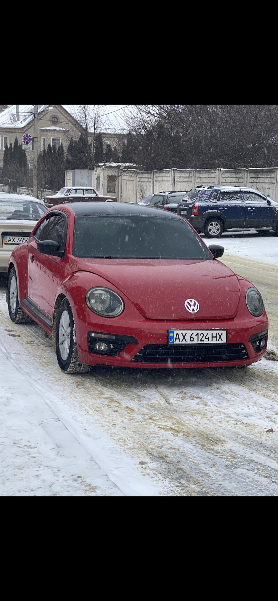 Затягнув дах у чорну плівку 2