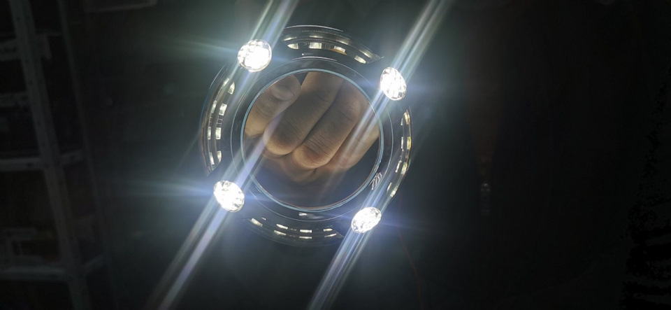 BI LED оптика 1