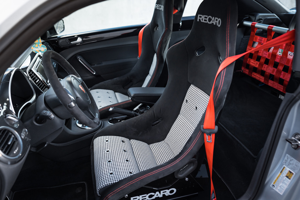 Перешив Recaro Pole Position в ткань Porsche Pepita 4