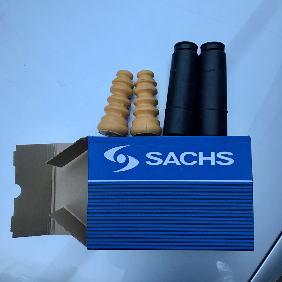 Відбійники задніх амортизаторів та пильовики Sachs 1