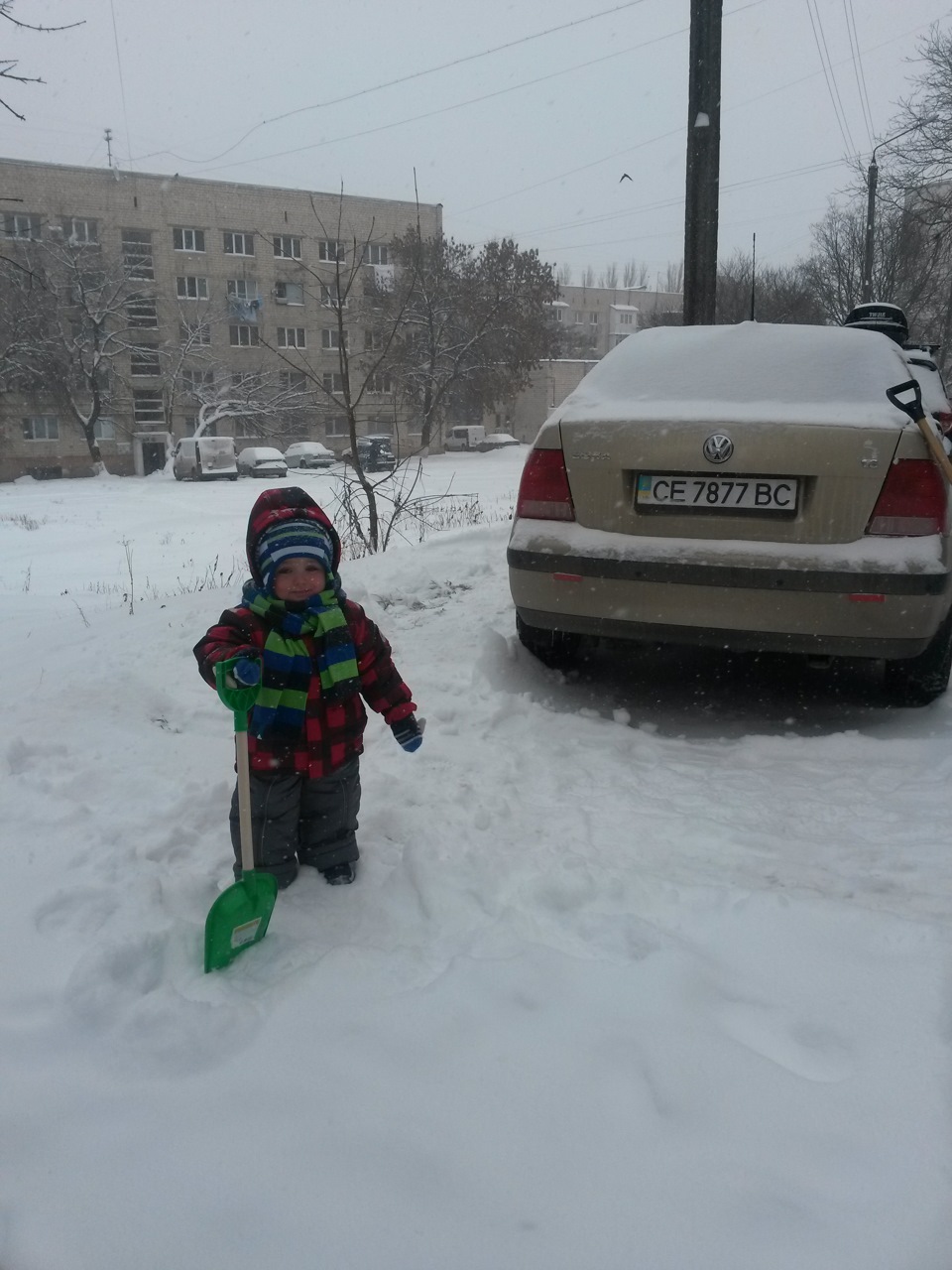 А сніг іде :) 4
