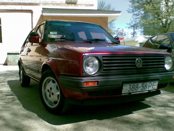 Моя колишня:) VW Golf 2 CL 1,6 3