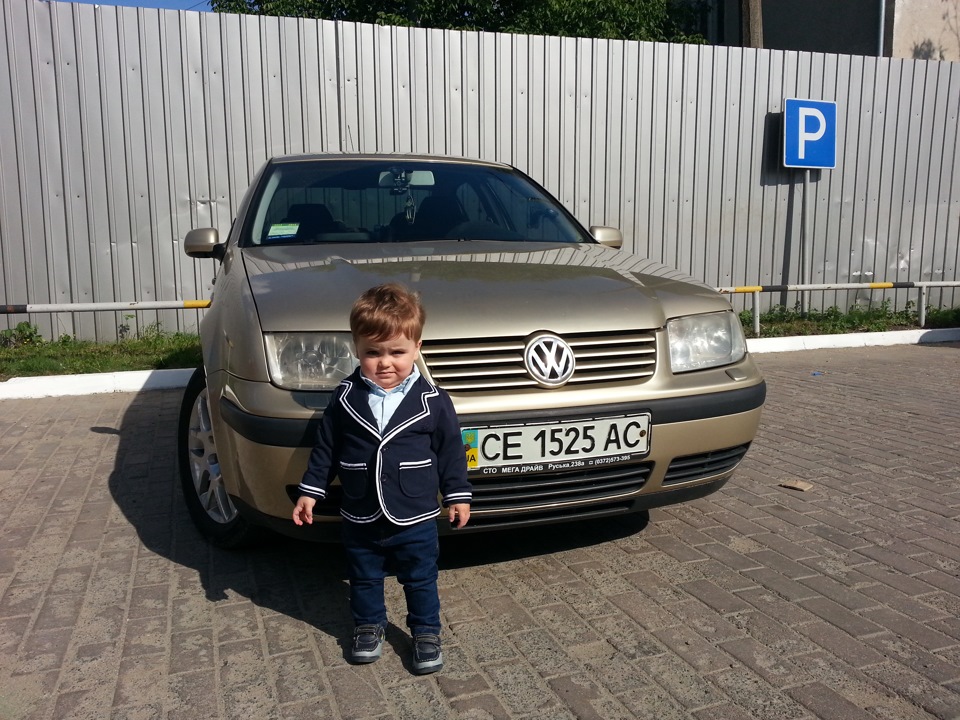 Моя колишня:) VW Golf 2 CL 1,6 1