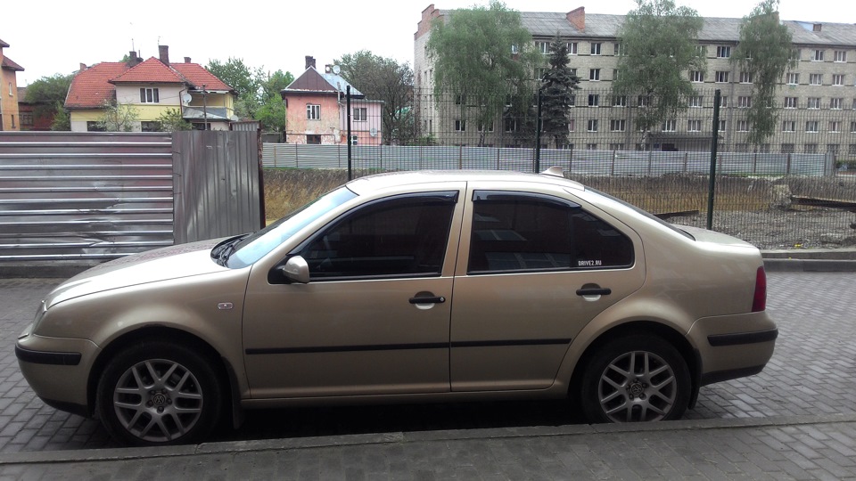 Плавник. Мир-труд-травень 2:) 1