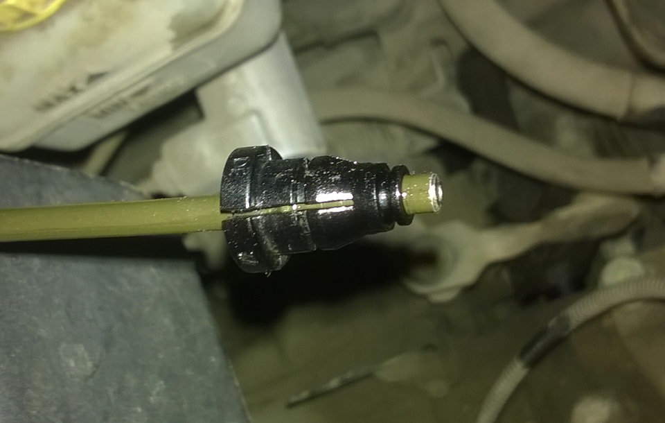 Впала педаль зчеплення в підлогу ... або ремонт робочого циліндра FTE на VW BORA 5