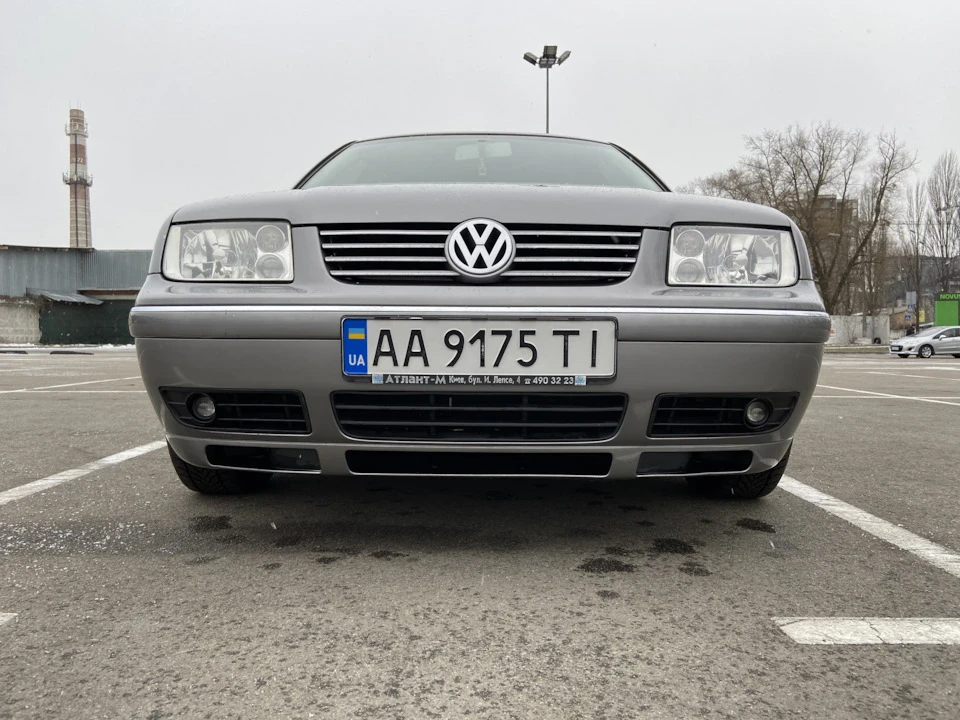 Губа V6(vr6) у колір та спойлер Oettinger