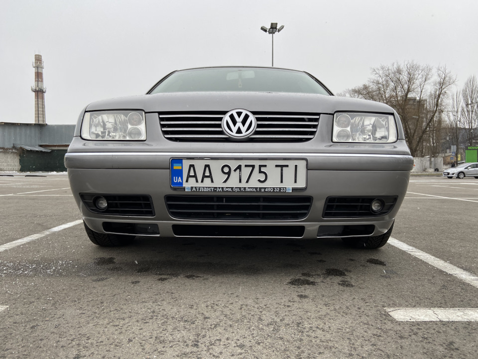 Губа V6(vr6) у колір та спойлер Oettinger 1