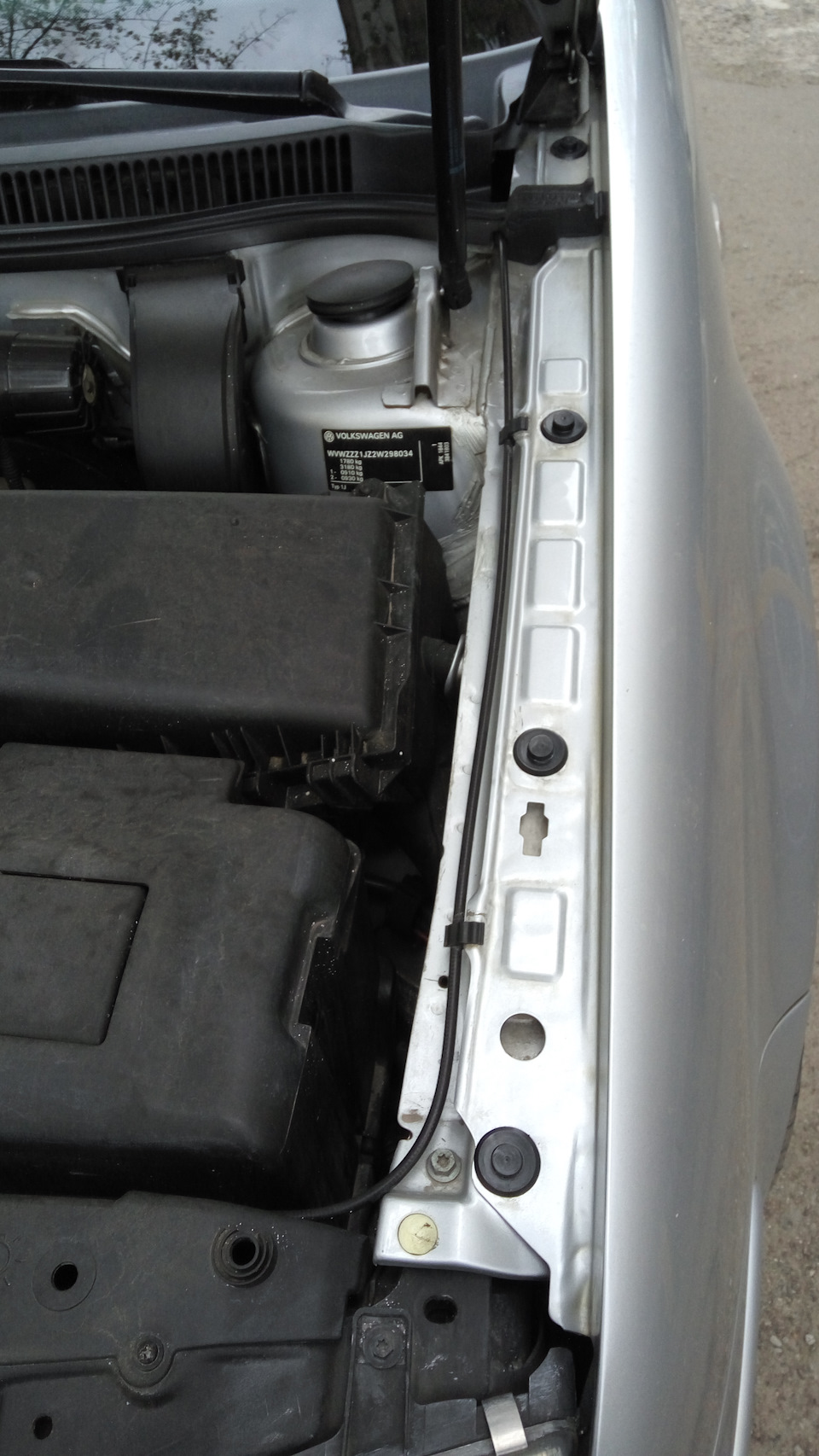 НИШТЯКИ Заглушки на болти капота 3