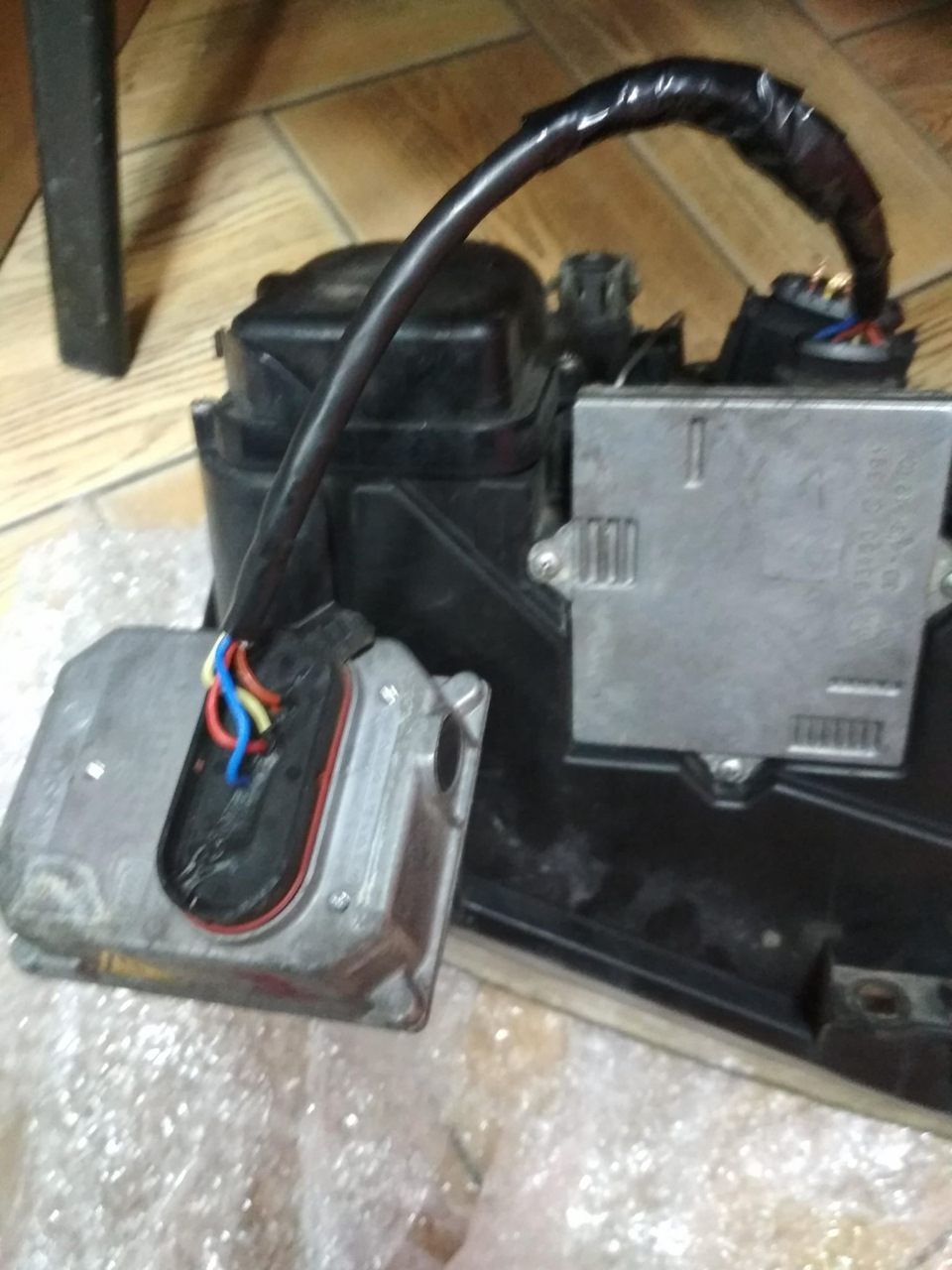 ТИЗЕР BOSCH XENON OEM. Незабаром встановлення. 5