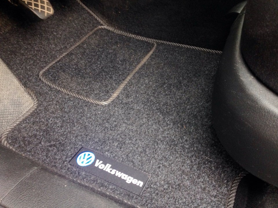 Продам літні килимки на VW BORA 1