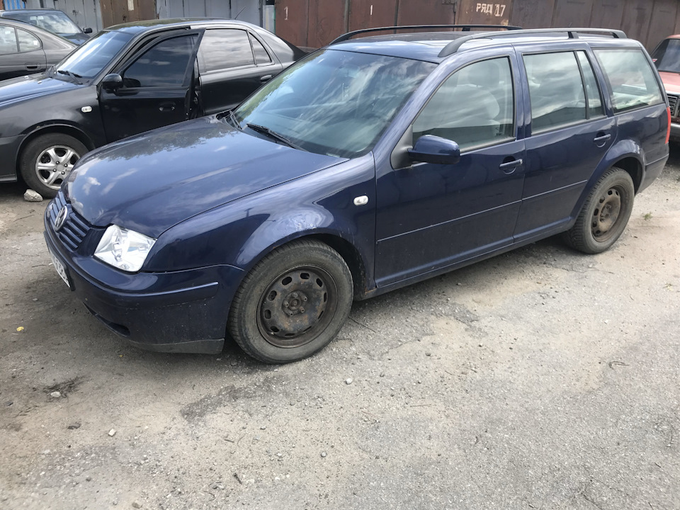 У розборі Bora універсал/ 1