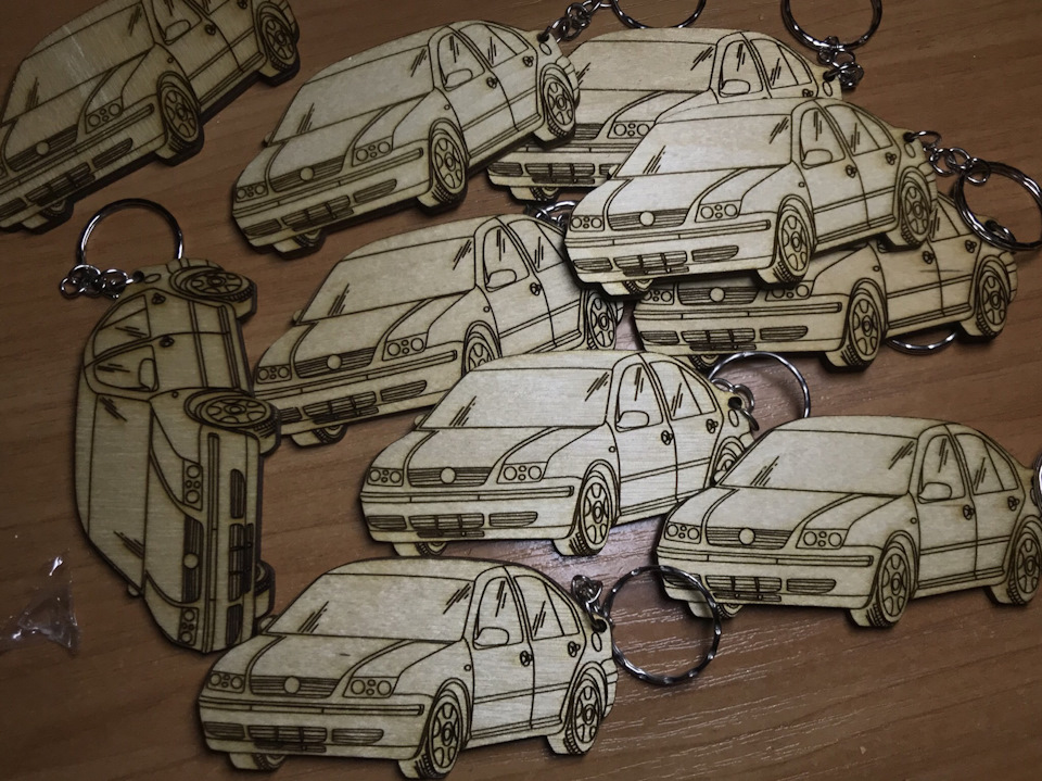 VW Bora в мініатюрі, дерев'яна 2