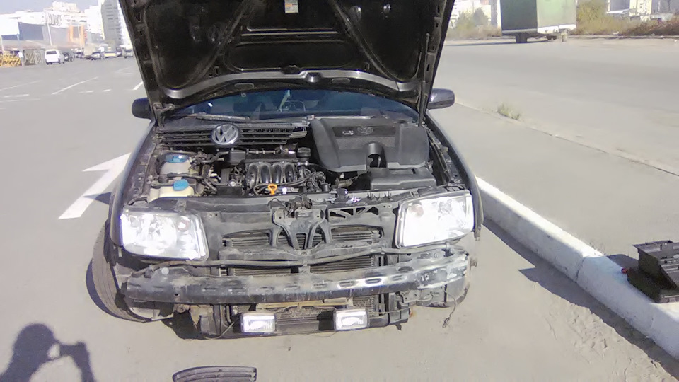 Заміна Головного радіатора VW Bora 1.6BFQ (другий раз на рік) 2