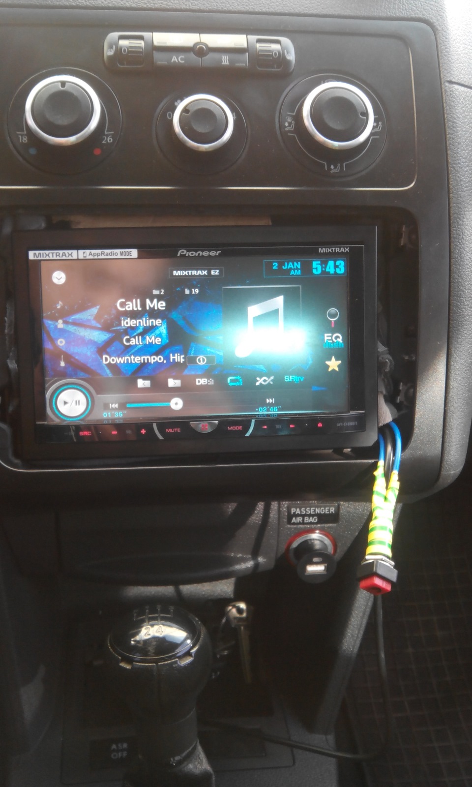 Pioneer AVH4600DVD 4