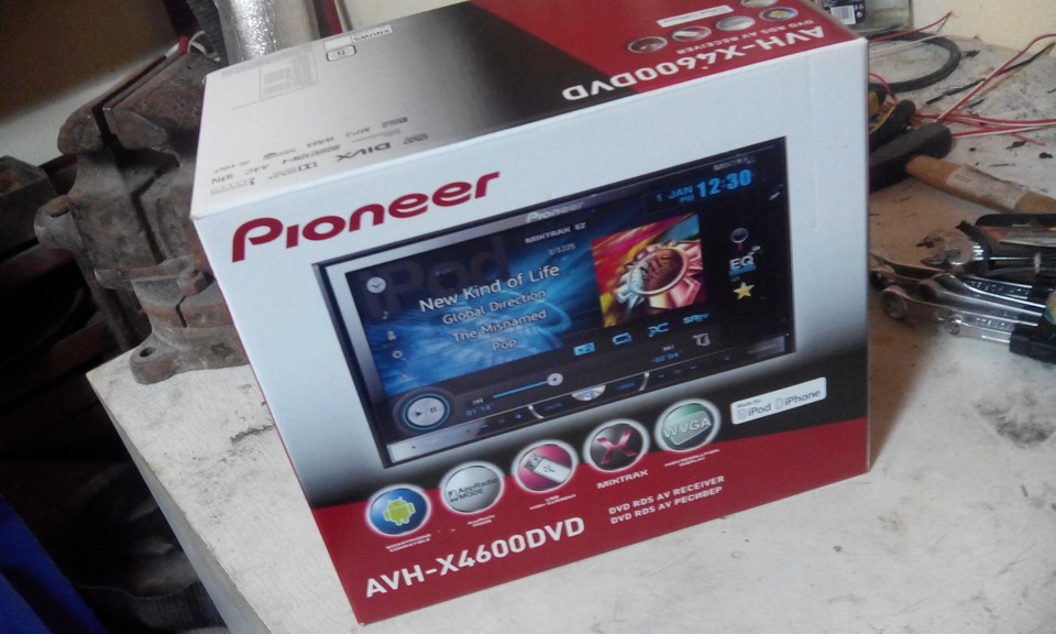 Pioneer AVH4600DVD 1
