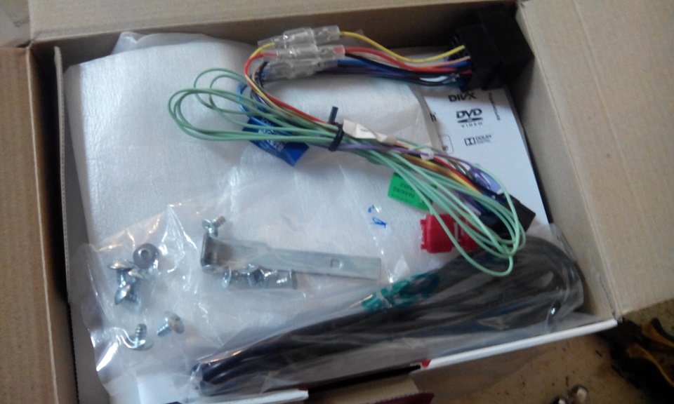 Pioneer AVH4600DVD 2