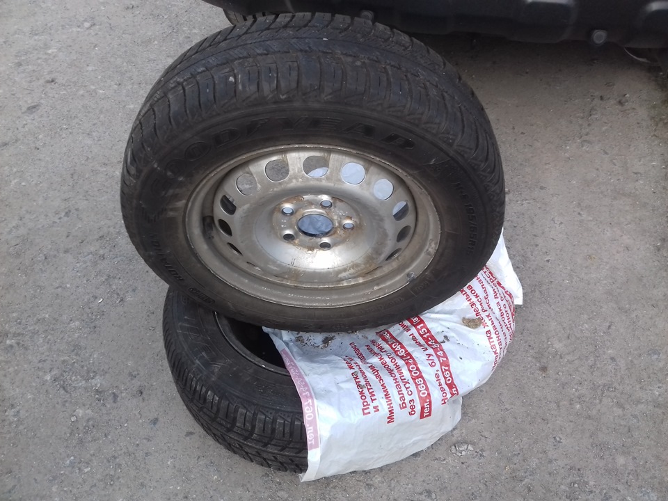 Продам Goodyear vector 5 195 65 r15, всесезонні шини 1