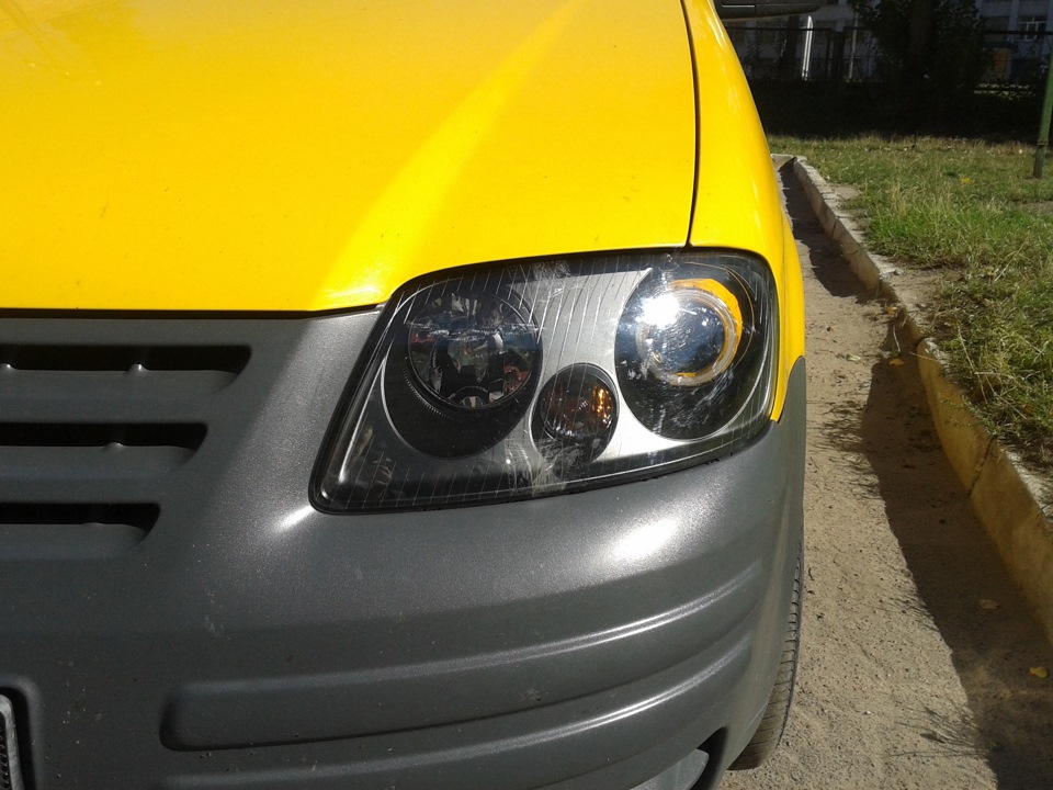 Маски фар VW Caddy 5