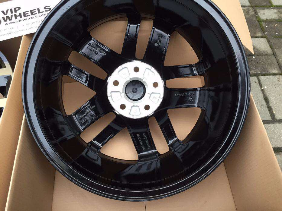 Оригінальні диски VW Madrid R17 2