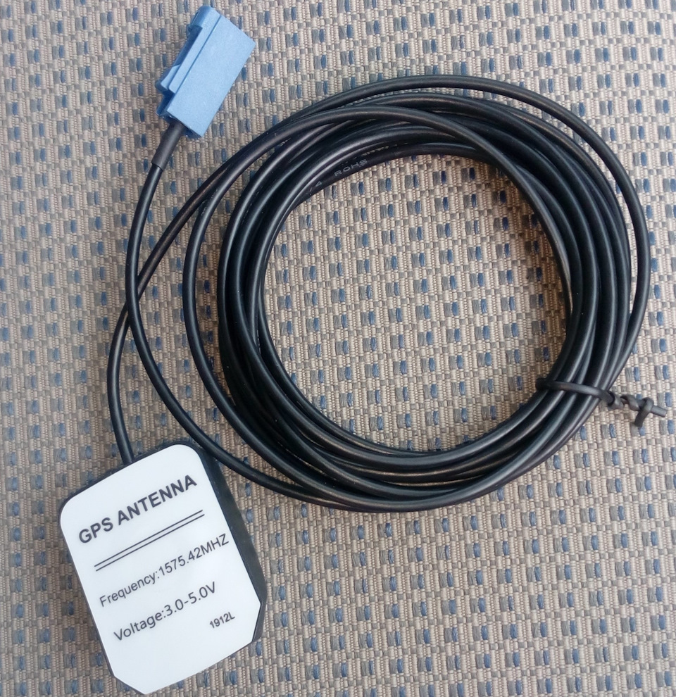 Оновлення карт, мікрофон, GPS антена. 5